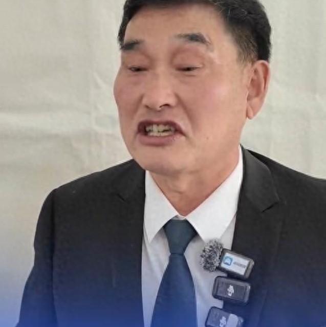 “大衣哥”朱之文回应再次翻红：不是因为我优秀，而是年轻人优秀。
 
如果哪天过气