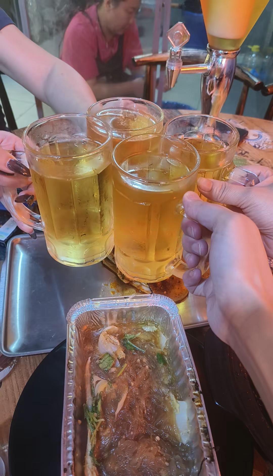 要男人干嘛，没有男人我们活的更开心，虽然钱不能衡量感情，但一定能衡量在你心里的位