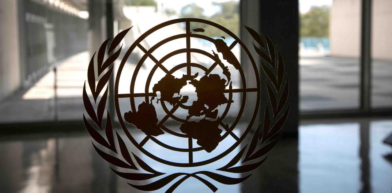 联合国秘书长手里没有警棍，一句话道尽了联合国的无奈。当美国以军事行动强行控制委内