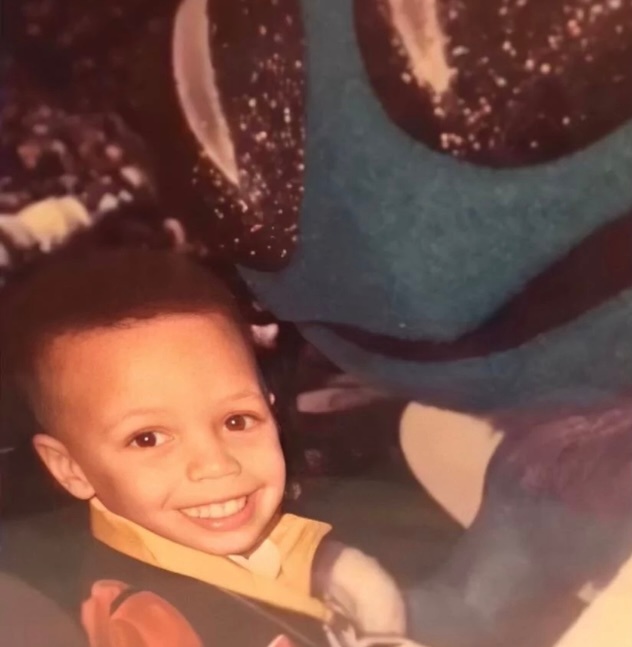 亲爱的斯蒂芬：38岁生日快乐！🎂回顾过往每年的今天我都有许多许多话想对你说这份