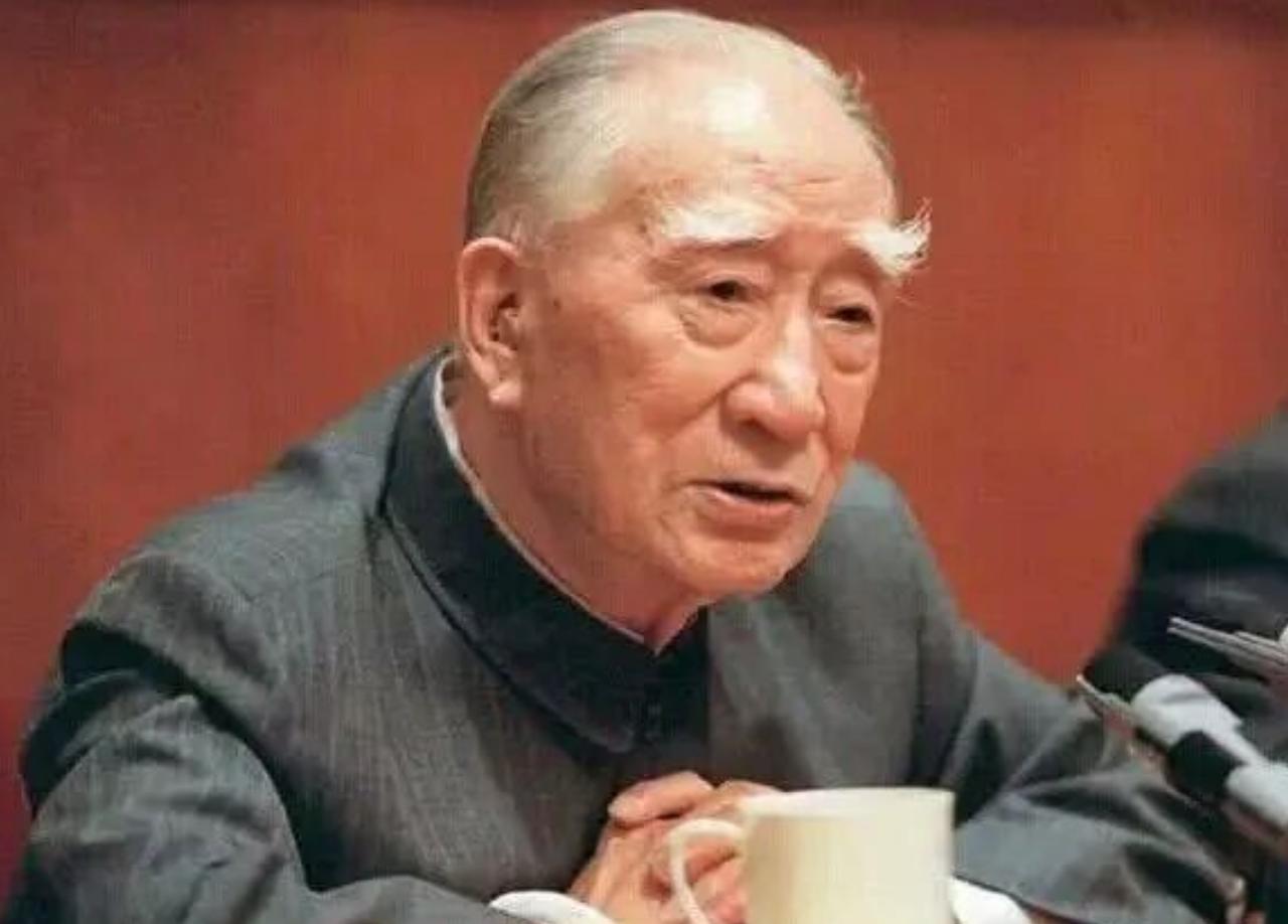 假设薄一波同志如果参与授衔，应该授什么军衔？这个军衔最合适


1948年5月，