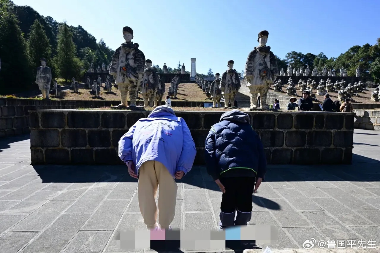 据说一些人民已醒悟！！！不知从什么时候开始，尤其是今年春节期间全国各地的人们更多