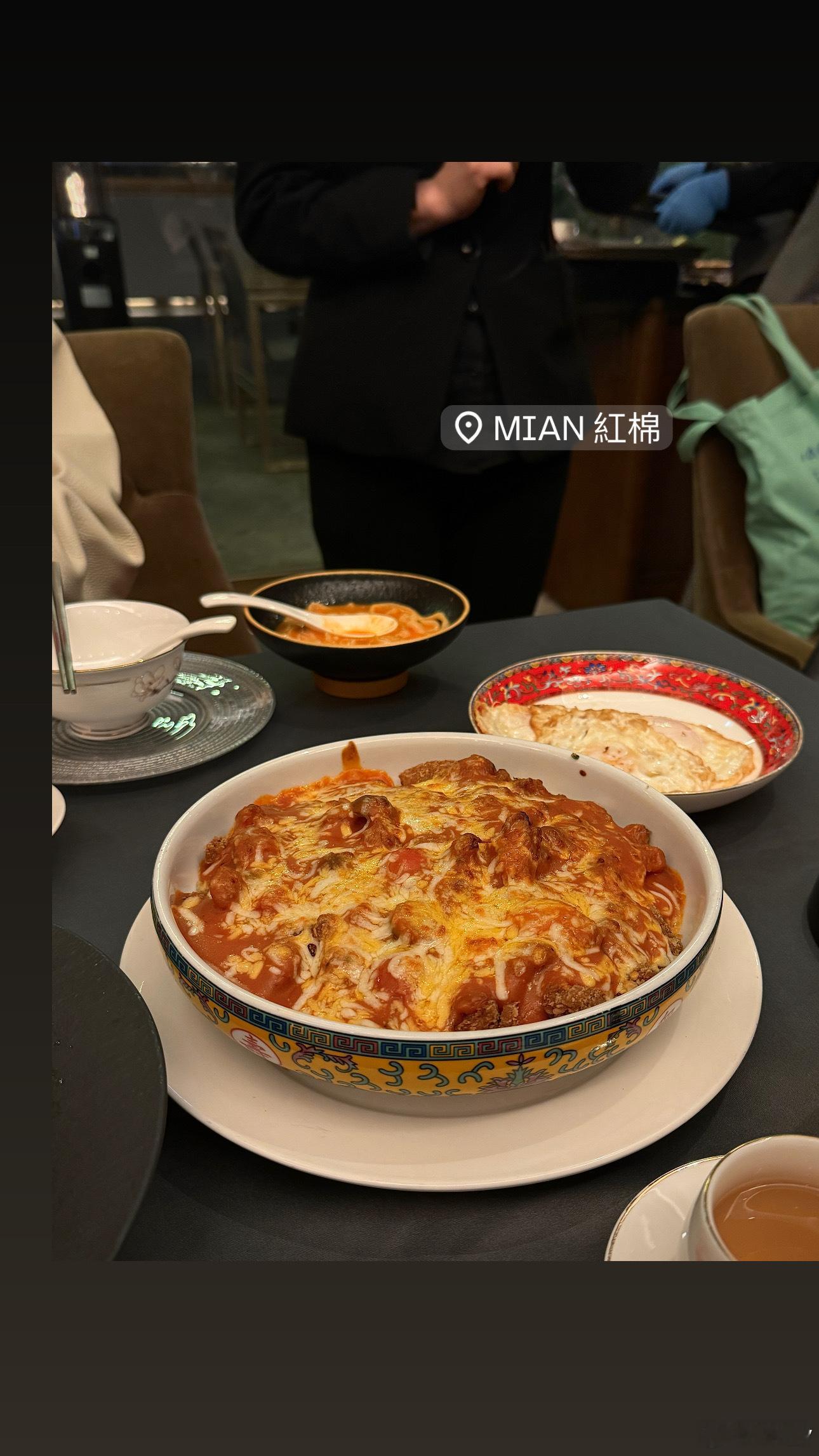 找🐂吃上了邵师傅猪扒饭港迪人好少4h就玩完了只要到日本香港一定要吃一兰上次去h