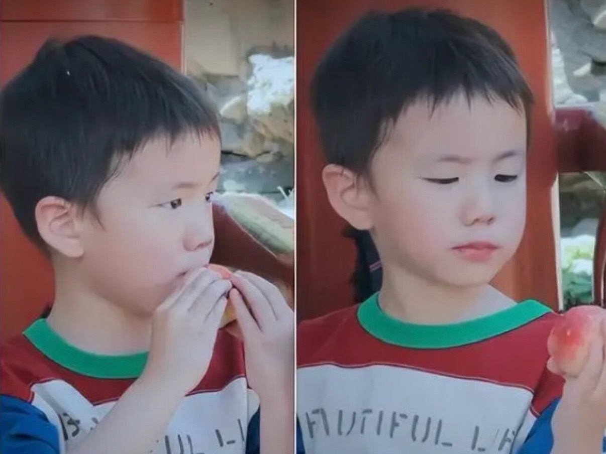 黄磊一家只有小儿子是单眼皮黄磊一家只有小儿子是单眼皮但丝毫不影响帅气的轮廓诶 ​