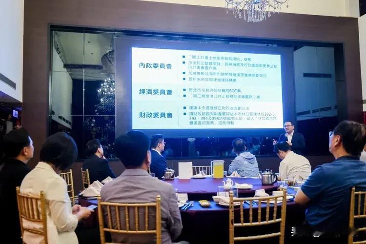 2026热门市长人选齐聚！侯友宜宴请朝野立委喊团结　

新北市长侯友宜昨日晚间宴