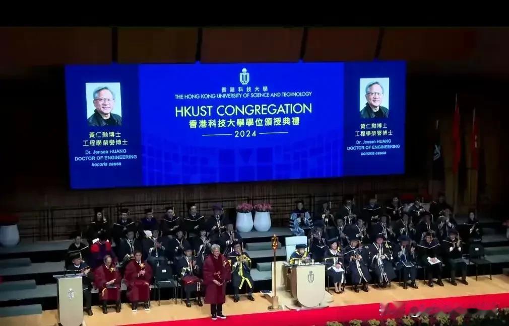 黄仁勋去港科大表面是接受荣誉博士授勋，实则去港科大去做招人宣讲。同时内地大厂也在