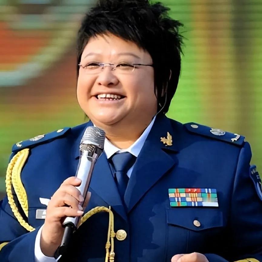 当汪苏泷的清澈与韩红的辽阔在《年轮》的旋律里相遇，这首本就藏着时光密码的歌，忽然