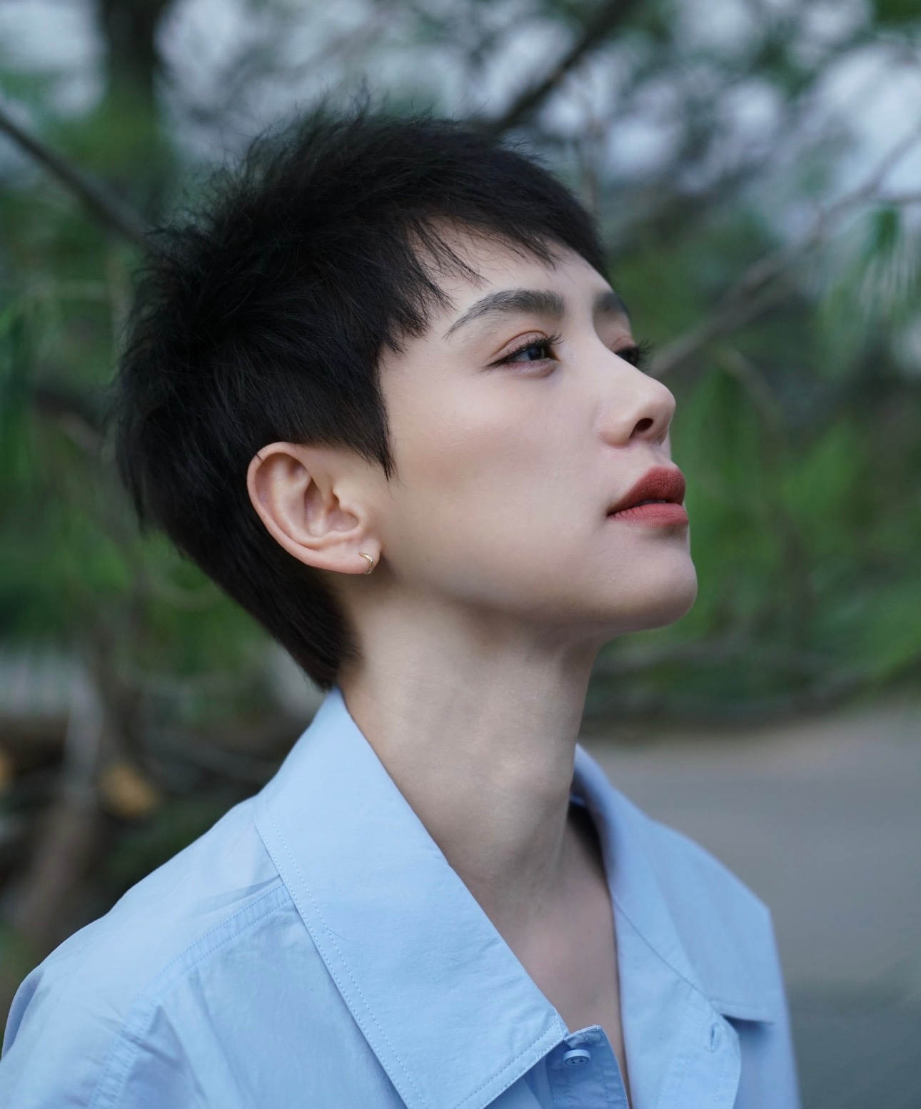 刘丹曝刘恺威李晓峰分手从曾经到现在很好奇他一直都是lkw的发言人吗？感觉什么事情