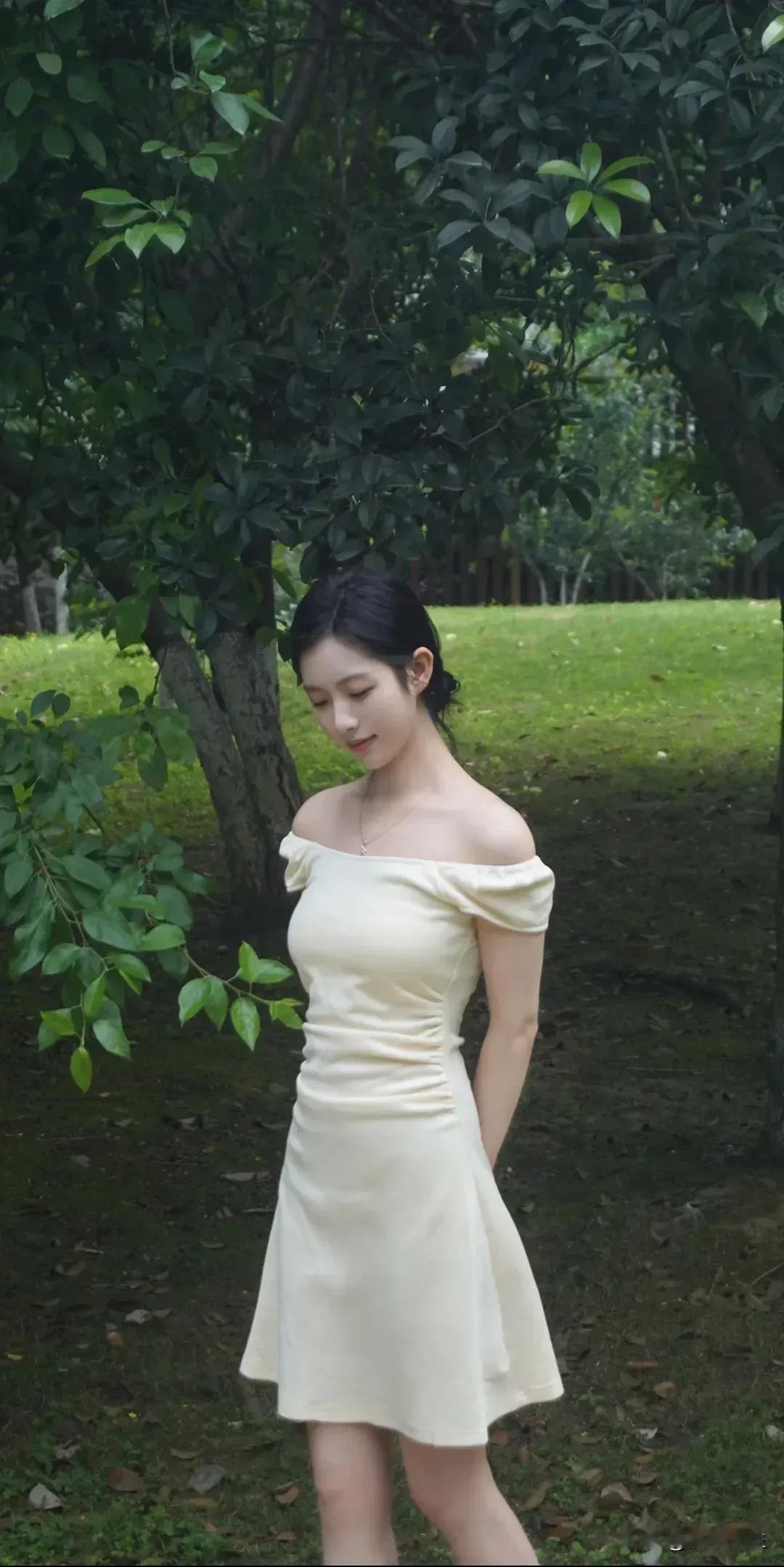 京都宇治 抹茶之乡 平等院的风格有点类似唐风和昭和风格 有自己独特的设计 景色宜