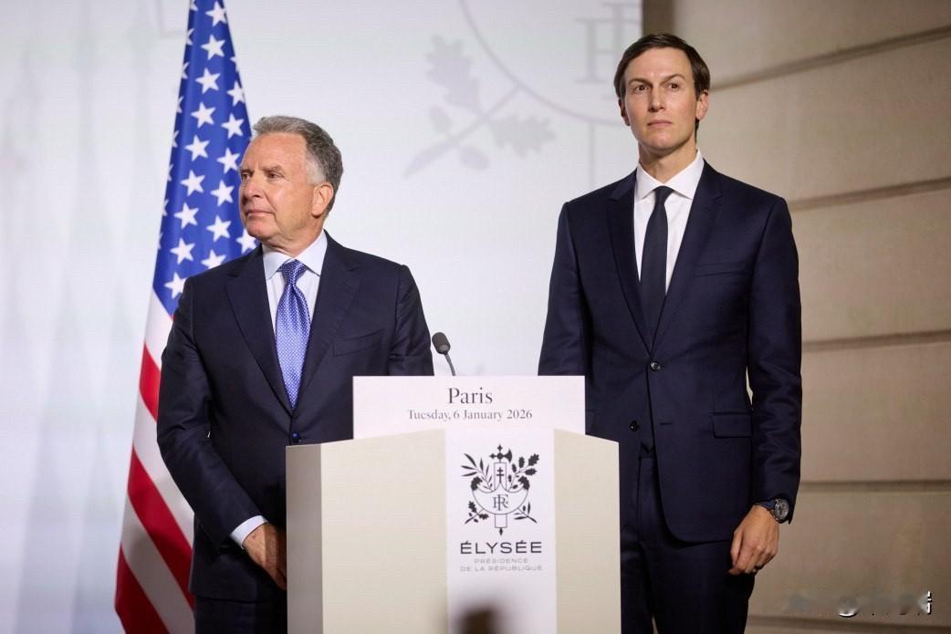 《纽约时报》在其文章中写道，一些俄罗斯人给这对著名的美国谈判二人组起了个绰号叫“