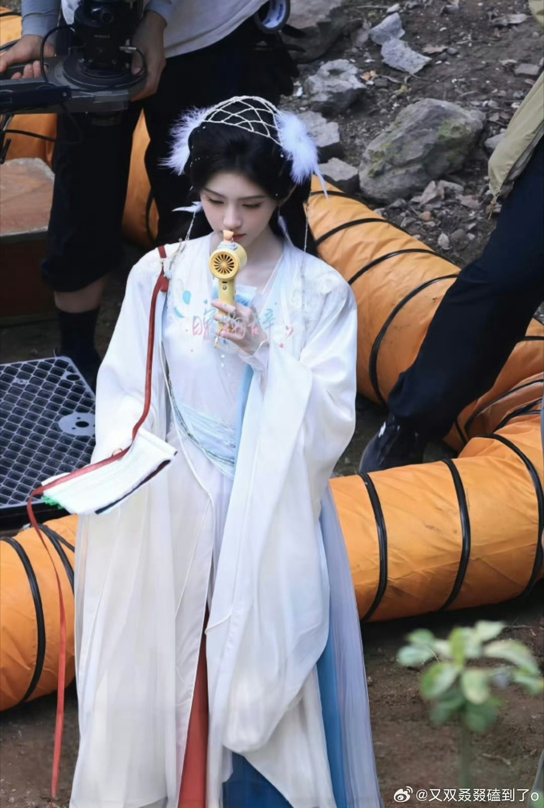 鞠婧祎苏绿夏 此女是神。今天的妆造简直不要太美！仙女下凡 