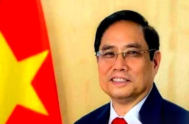 复盘越南造高铁这段传出来的戏码，真把“空手套白狼”演绎到了极致。
一条1541公