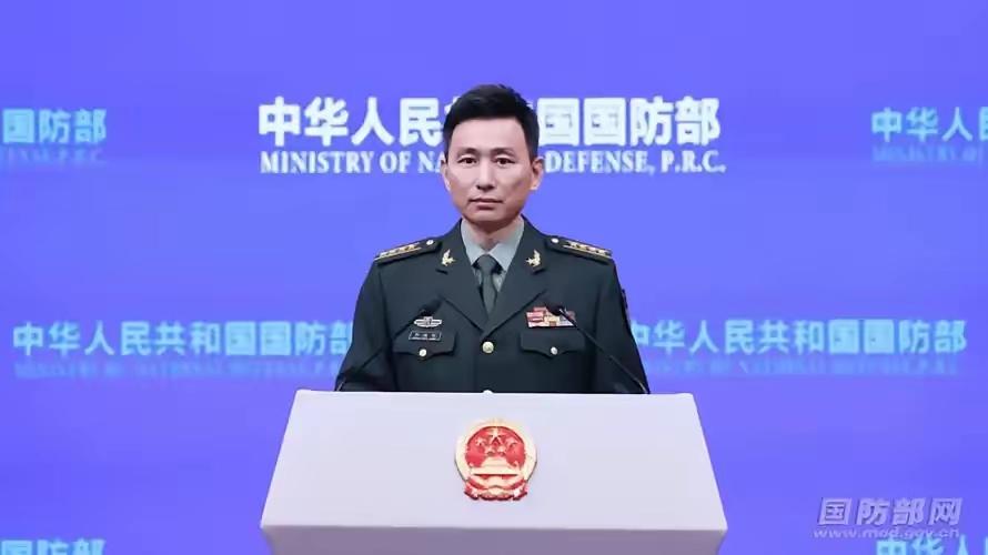 6月9日，针对日本与菲律宾5月底宣布启动所谓“专属经济区划界谈判”，中国国防部作
