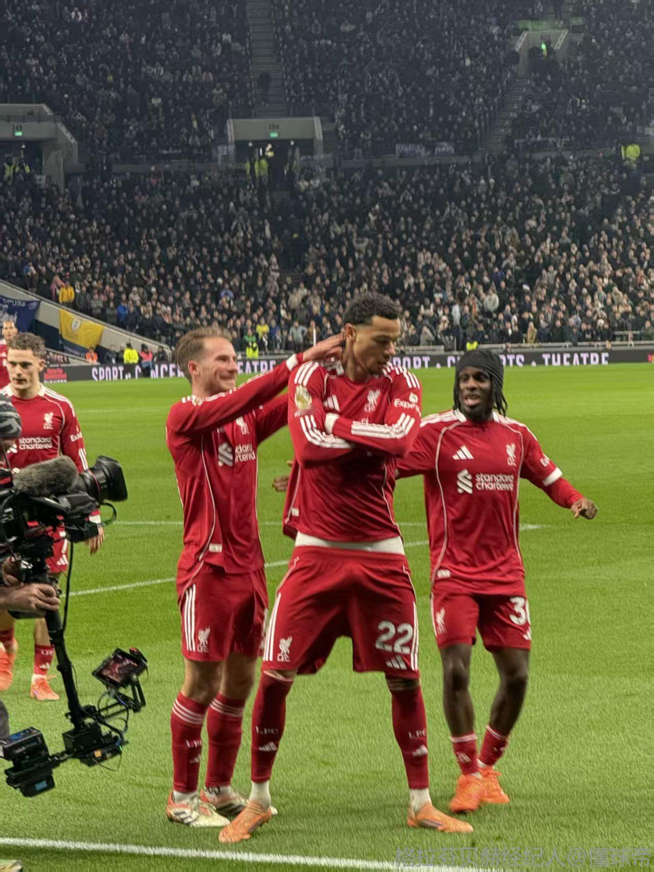 热刺1比2利物浦 埃基蒂克：孩子们，我吊吗