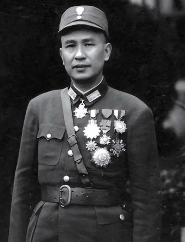 1986年，白崇禧的女儿偷偷潜回大陆，在桂林住了几天后，她找旅馆服务员结账，对方