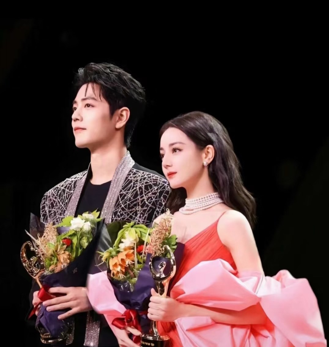 肖战迪丽热巴拼好剧囚禁文学咱就是说肖战迪丽热巴这个“囚 禁文学”也太带感了吧，懂