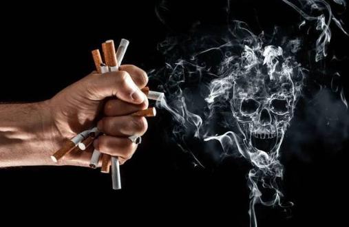 上了年纪要戒烟吗？医生建议：过了60岁，日常吸烟牢记4不吸 
 

随着年龄的增