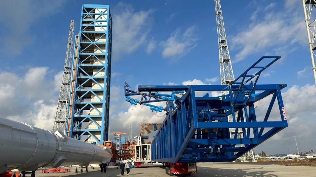 海南星际荣耀相关负责人介绍双曲线3号运载火箭近期将按流程开展转场起竖系统联调试验