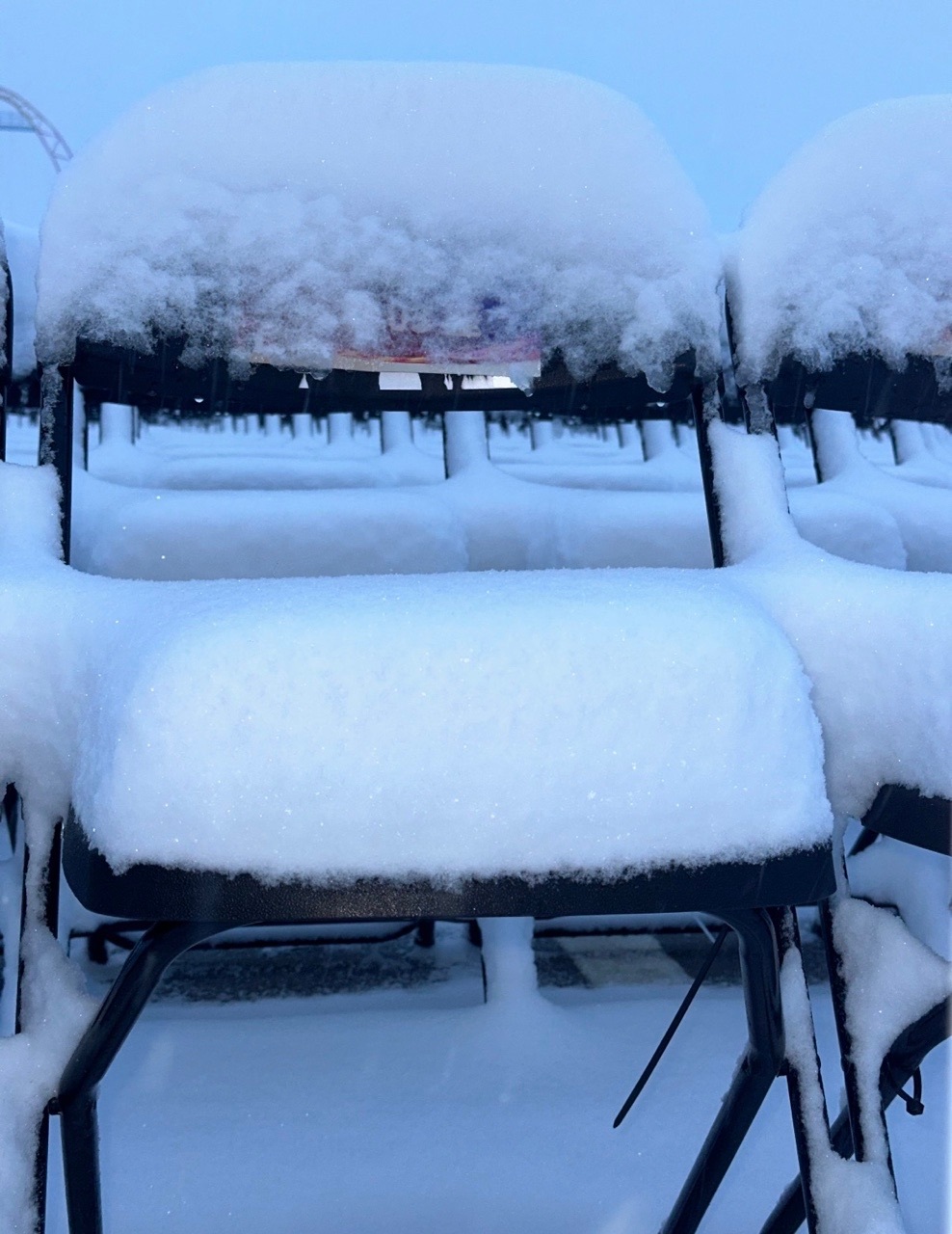 娱乐元宵喜乐会的座椅自带座垫长治元宵喜乐会好厚的雪长治下雪啦，雪厚的可以做霉豆腐