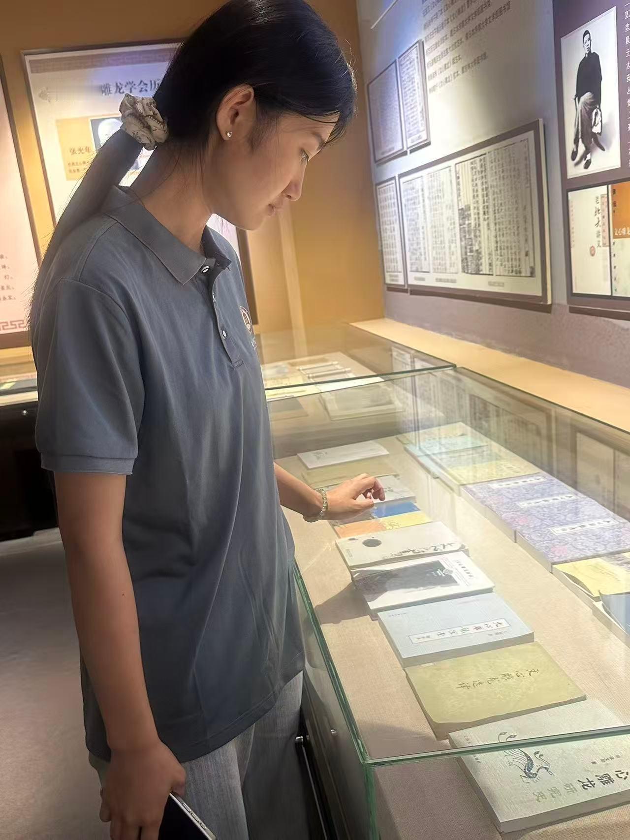 秦岭笑谈[超话]薪火课堂——安全与文化并行的乡村讲堂  为探寻文化力量服务乡村发