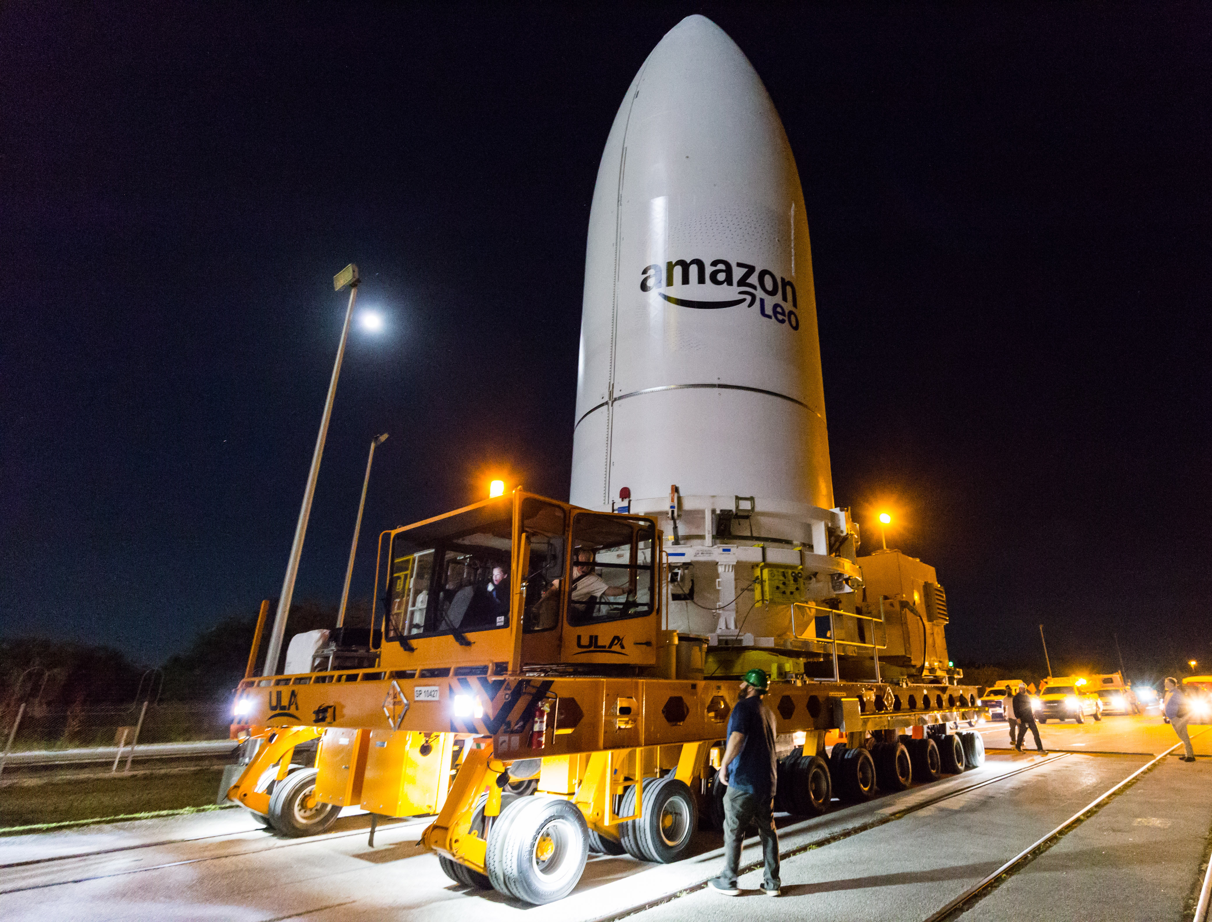 【亚马逊与SpaceX就低轨卫星星座发射延期问题交锋】2026年3月26日，美国