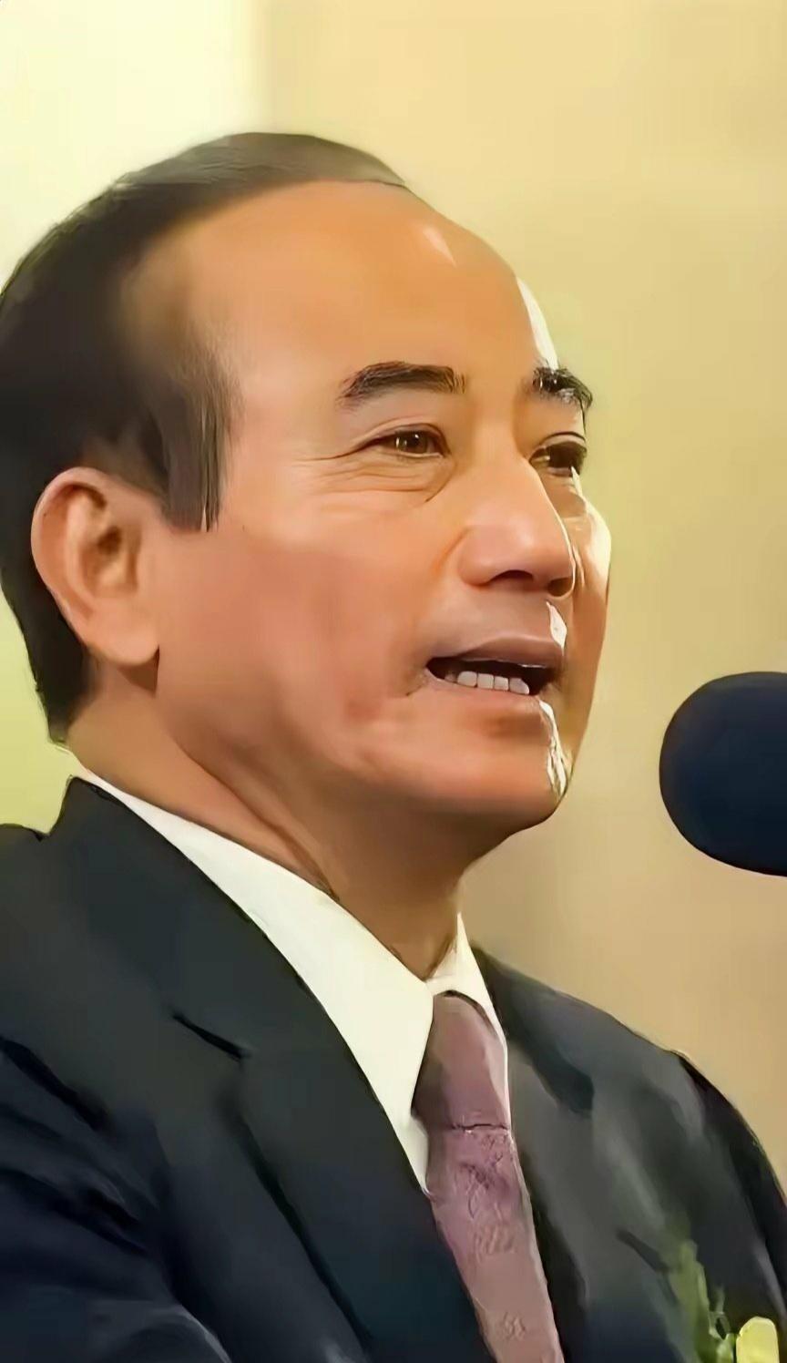 国民党自马英九始，一直执行的是所谓要和平不要统一的暗独政策，所谓的维持现状其实就