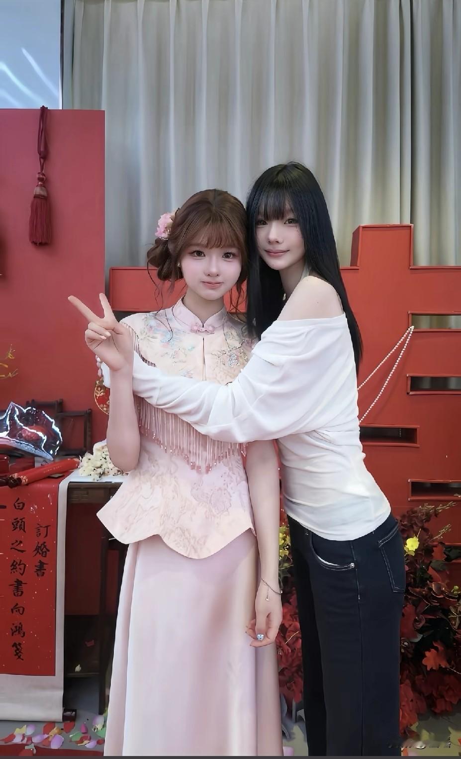 说来好惭愧，我也有一个从小玩到大的好朋友，但是长大之后越来越生疏，后面她还把我的