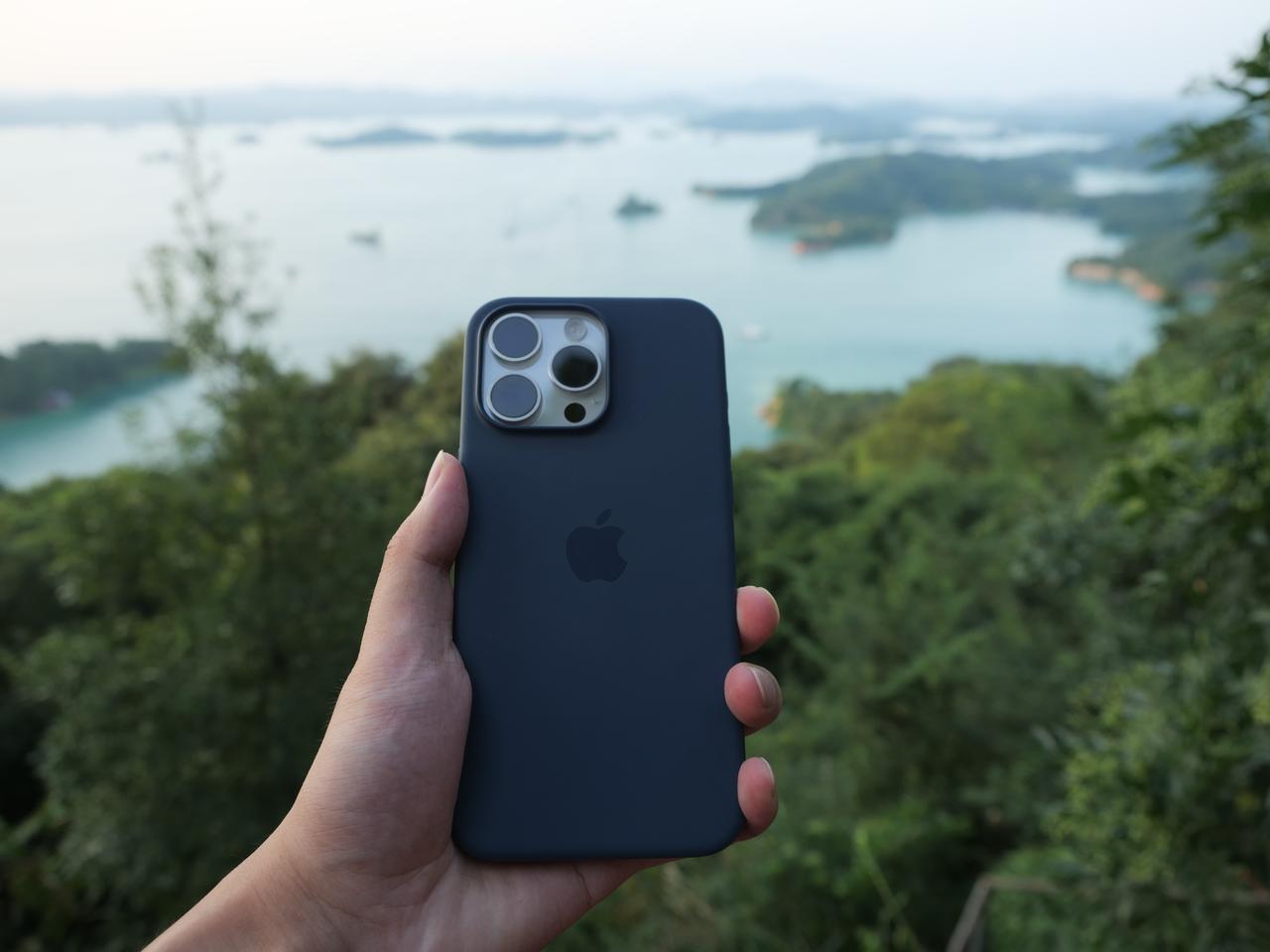 今年苹果给iPhone15 Pro Max埋了很多坑，够后面好几代挤牙膏了[笑哭