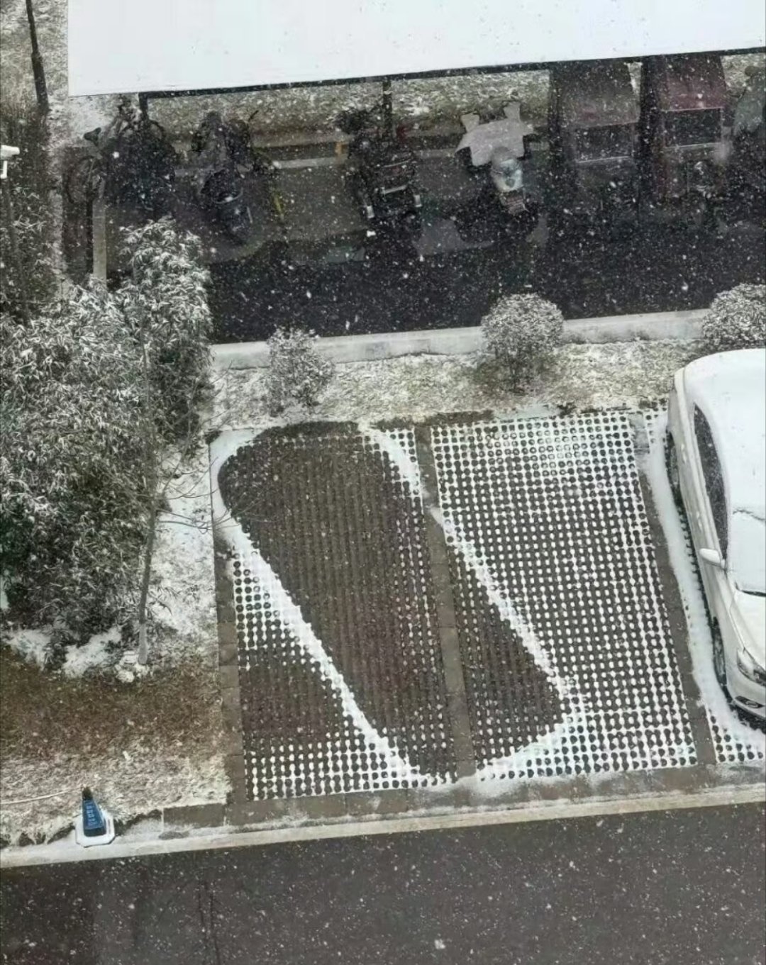 什么是刻板影响，这就是脑海里BGM自动的播放了 