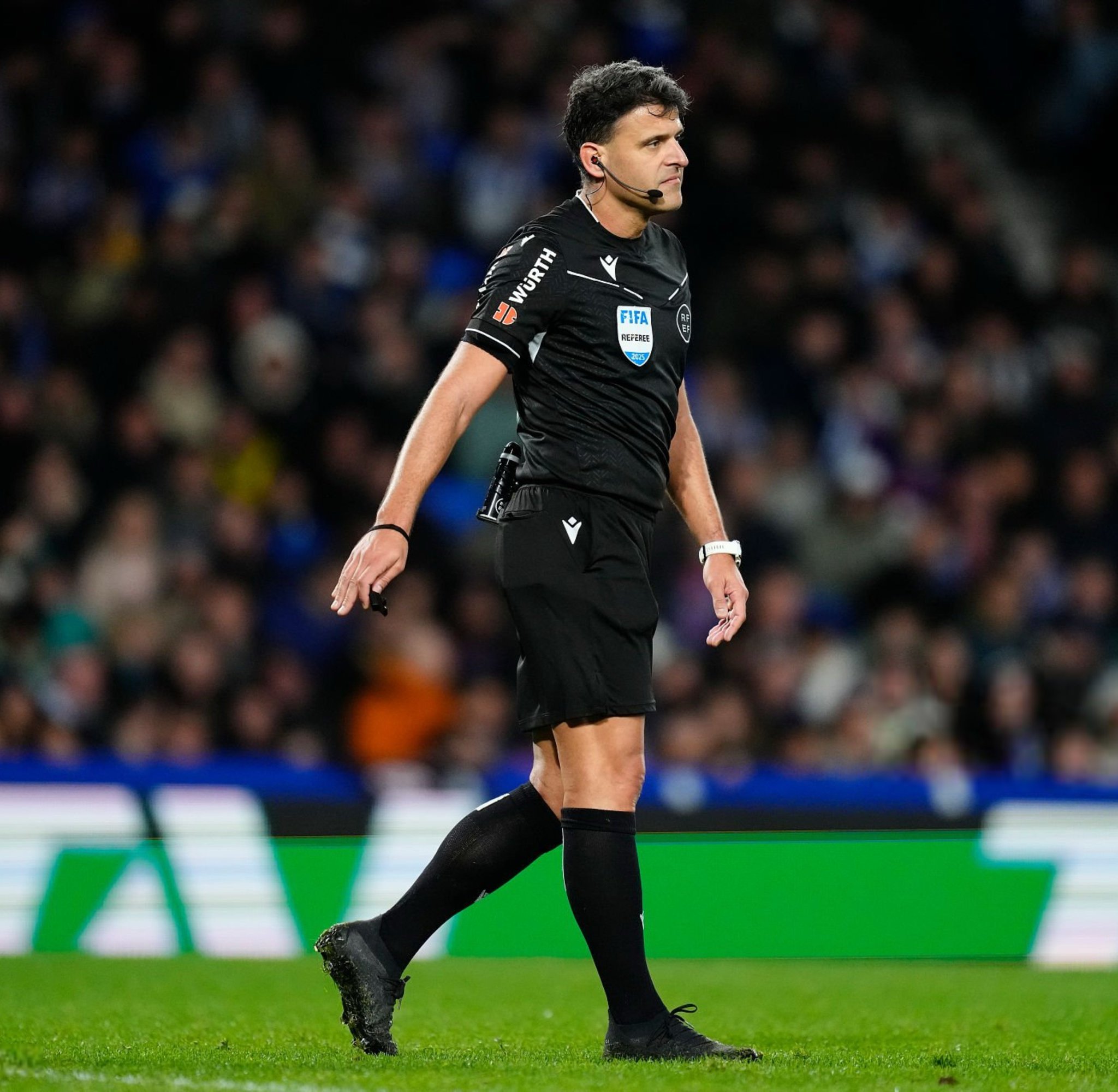 吉尔-曼萨诺是西甲历史上被VAR纠正判罚次数最多的裁判（72次）。皇家社会2比1