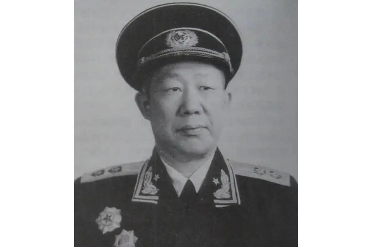 原海军副司令员：周仁杰将军