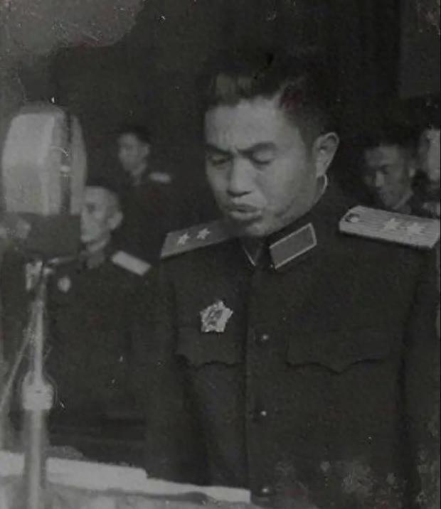 皮定均警卫忆中原突围经历，军区首长曾提醒旅级干部需准备便装以防紧急情况发生
19