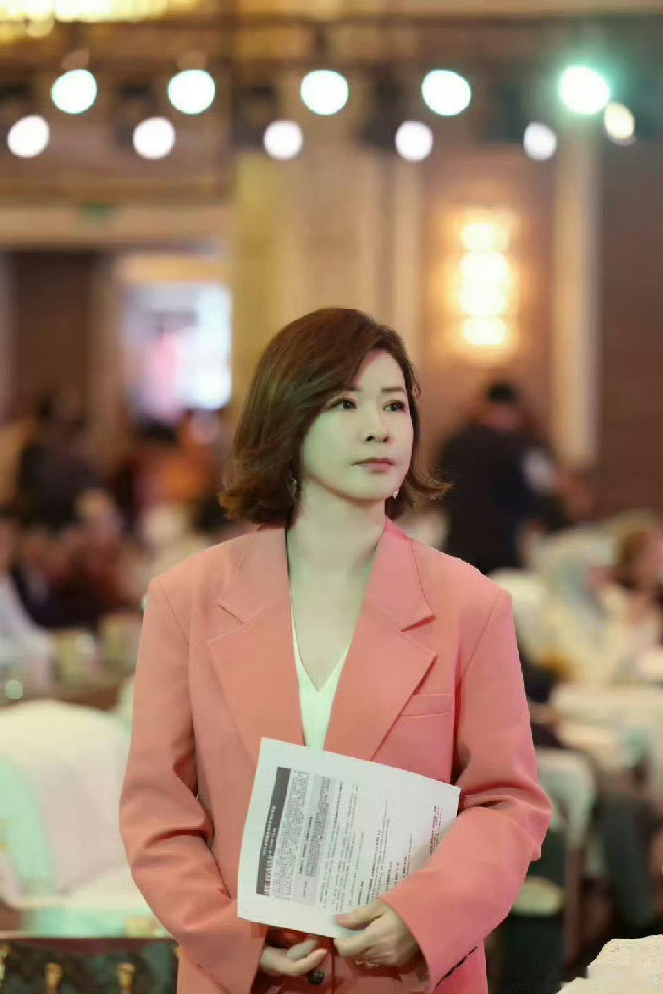 杜华回应挖武大校花做艺人杜华回应挖武大校花做艺人，表示是基于专业评估与市场洞察，