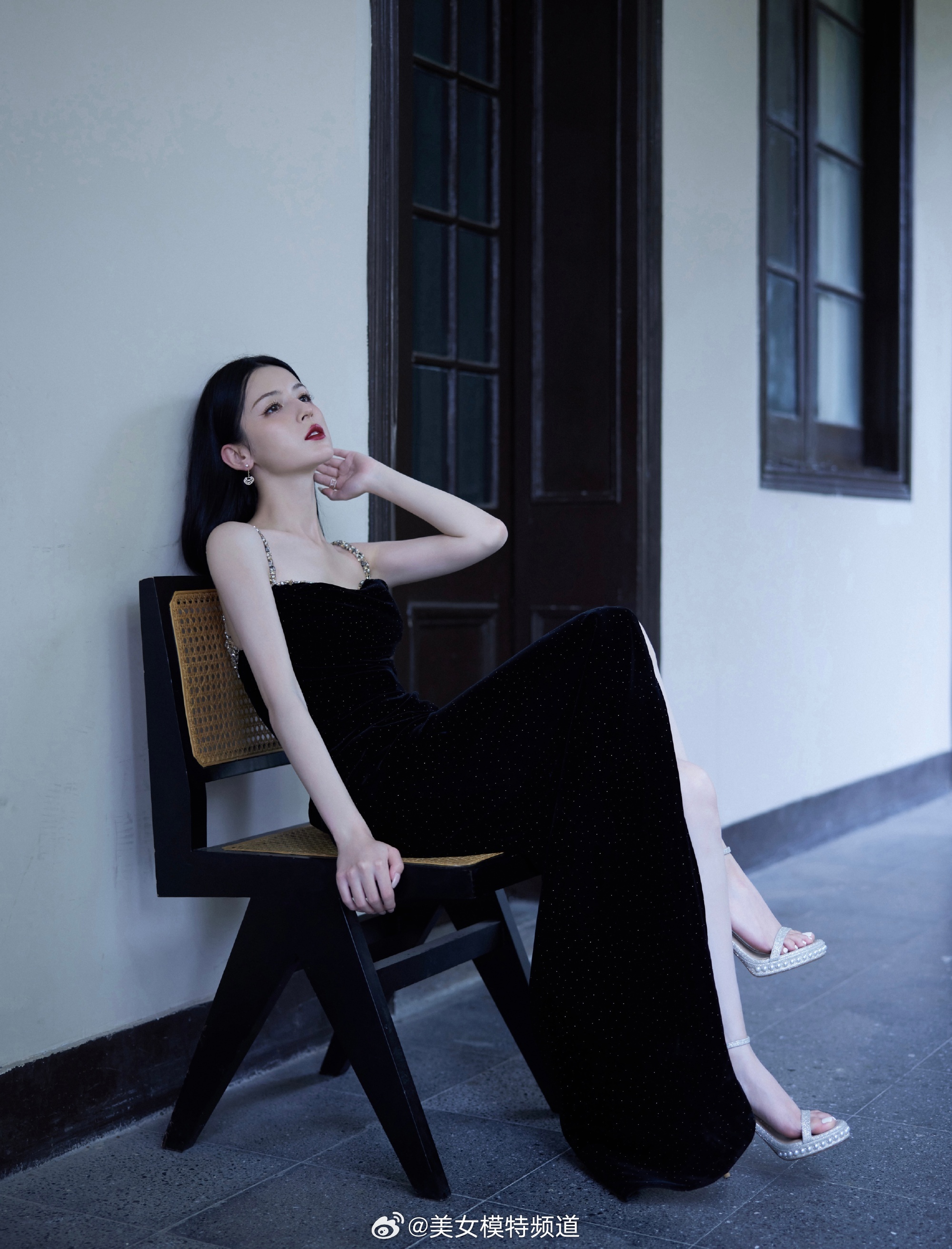 哈妮克孜酷感写真 