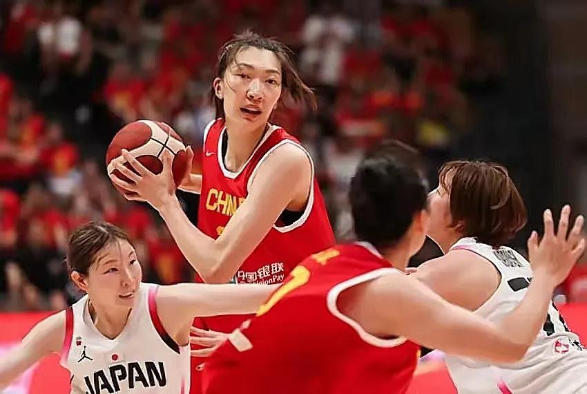 女篮半决赛惜败日本队后，不少人在讨论是不是弃用李梦影响了结果。我的看法是，竞技体