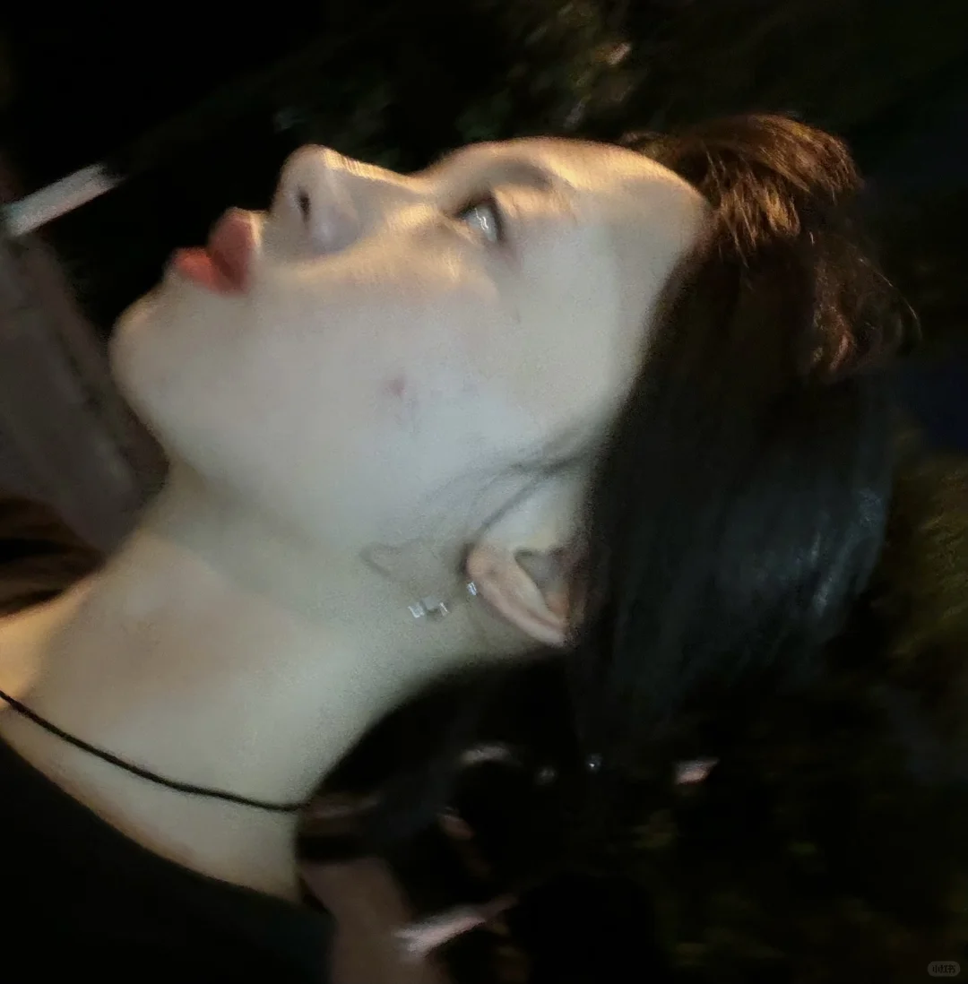 嘴唇很厚是一种什么感觉
