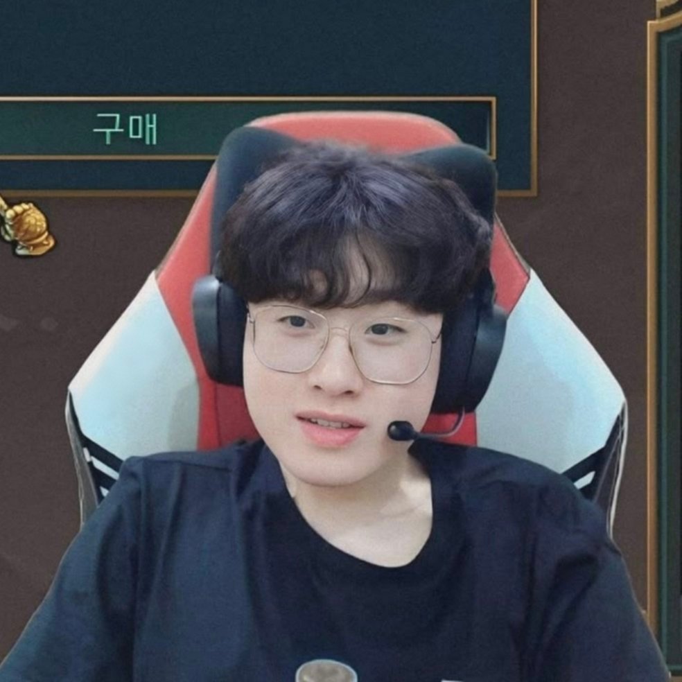 belike：              ╱|、  ?             
