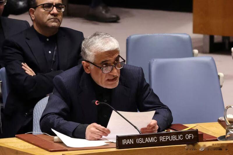 据中东之眼媒体报道，黎巴嫩停火协议还挂在纸面上，火药味却一点没散。伊朗驻联合国大