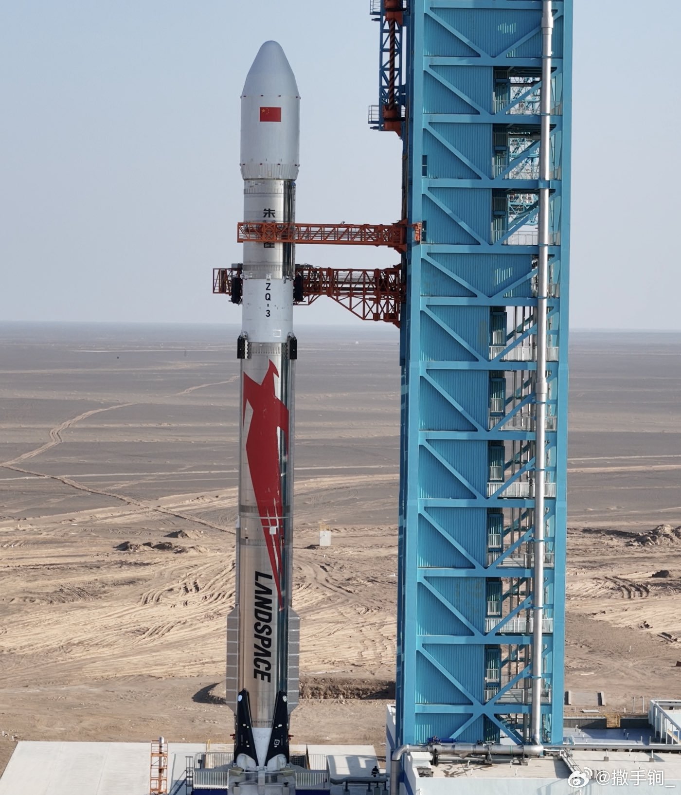 朱雀三号可重复使用、可回收运载火箭即将首飞。此箭主要是为中国版星链提供低成本、高
