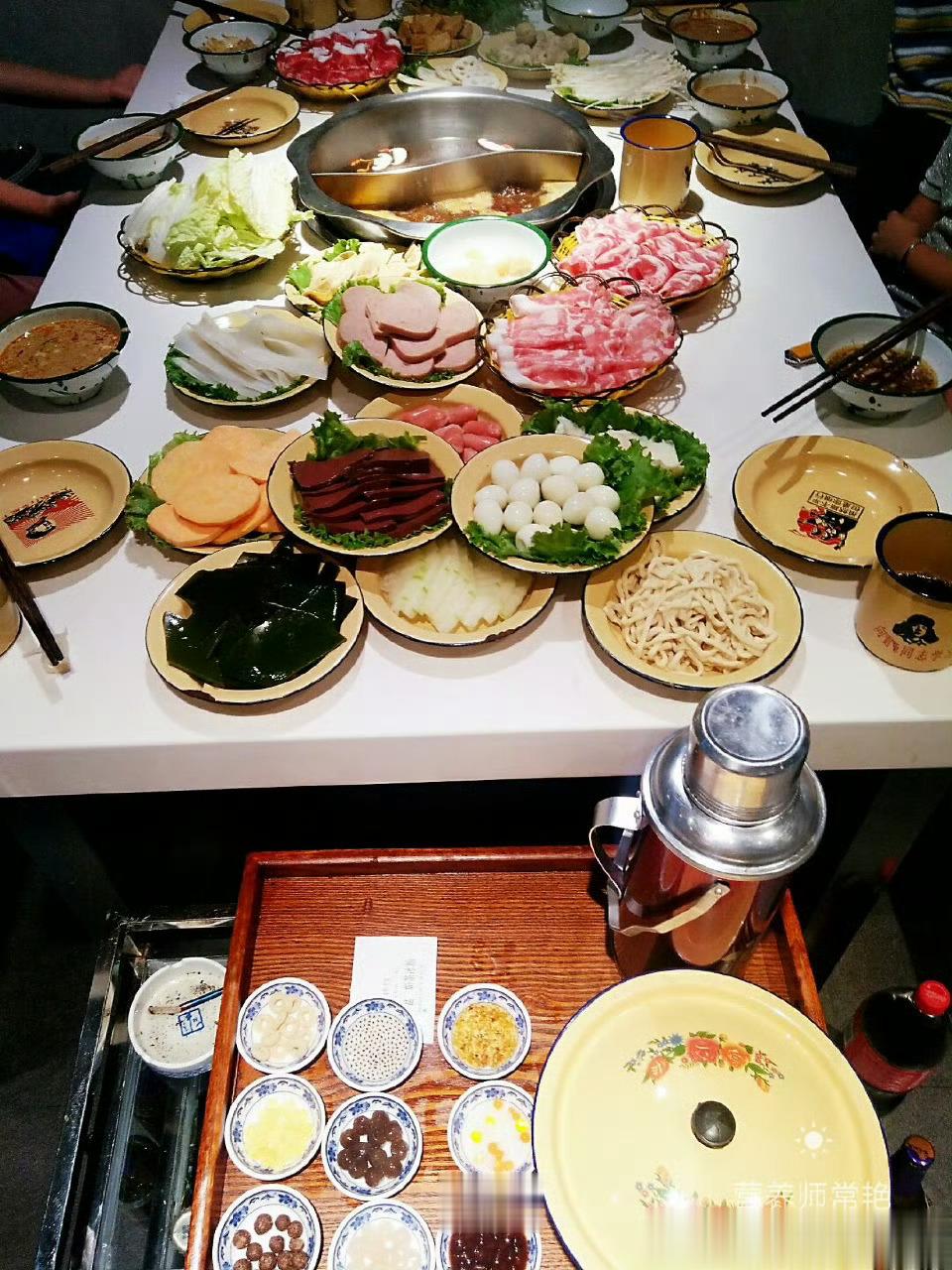#减脂期如何吃火锅##这个问题吃什么# 【减肥期间怎么放心吃火锅？】一，锅底:清