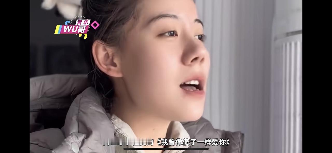 《恋曲1990》是罗大佑为电影《阿郎的故事》创作并演唱的主题曲，收录于罗大佑19