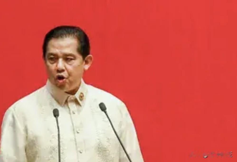 菲律宾前众议院议长马丁·罗穆亚尔德兹表示，奥利·古特萨的翻供以及25名前潜水员和