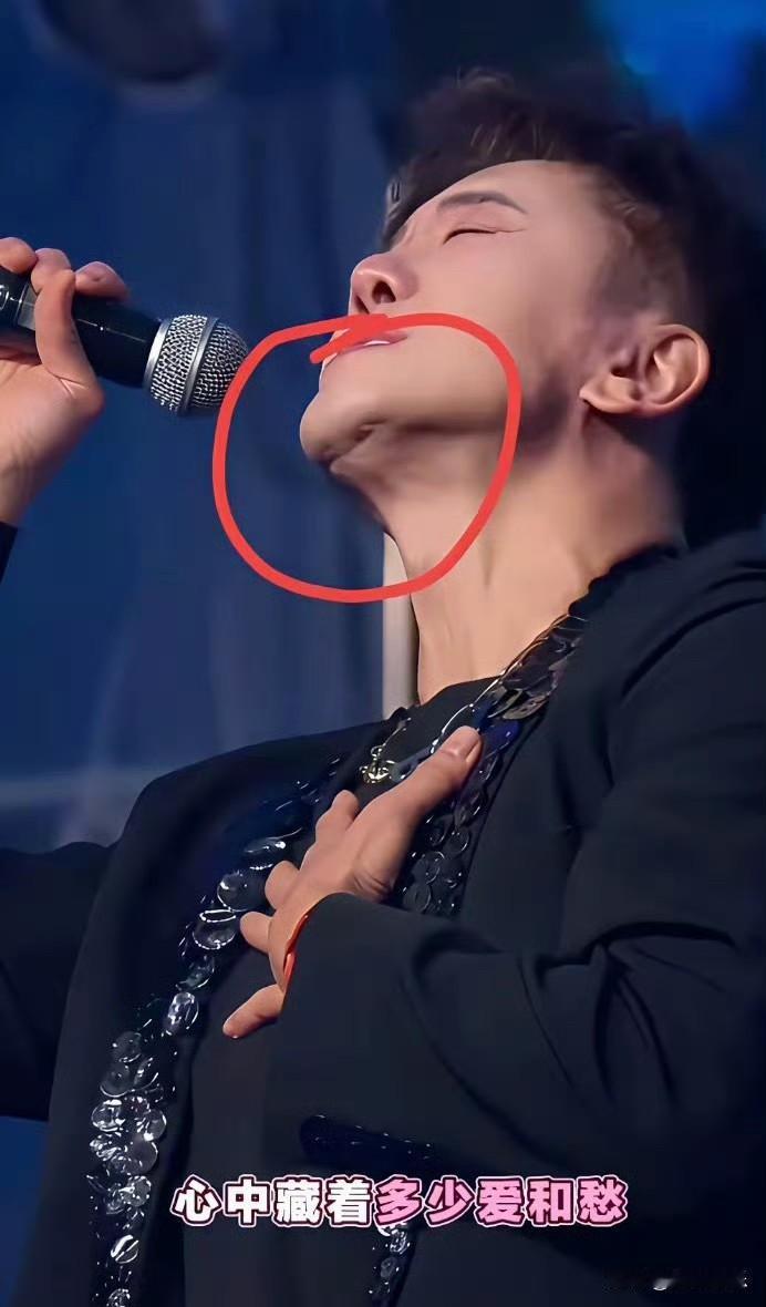 这就是毛宁永保青春的秘密吗？