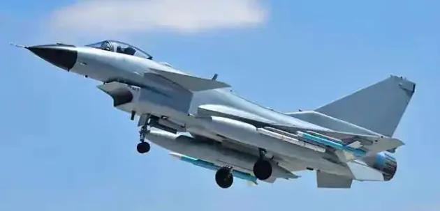 新加坡媒体曾称：中国的歼10、霹雳15虽然打下了阵风，但是不代表中国武器比西方先