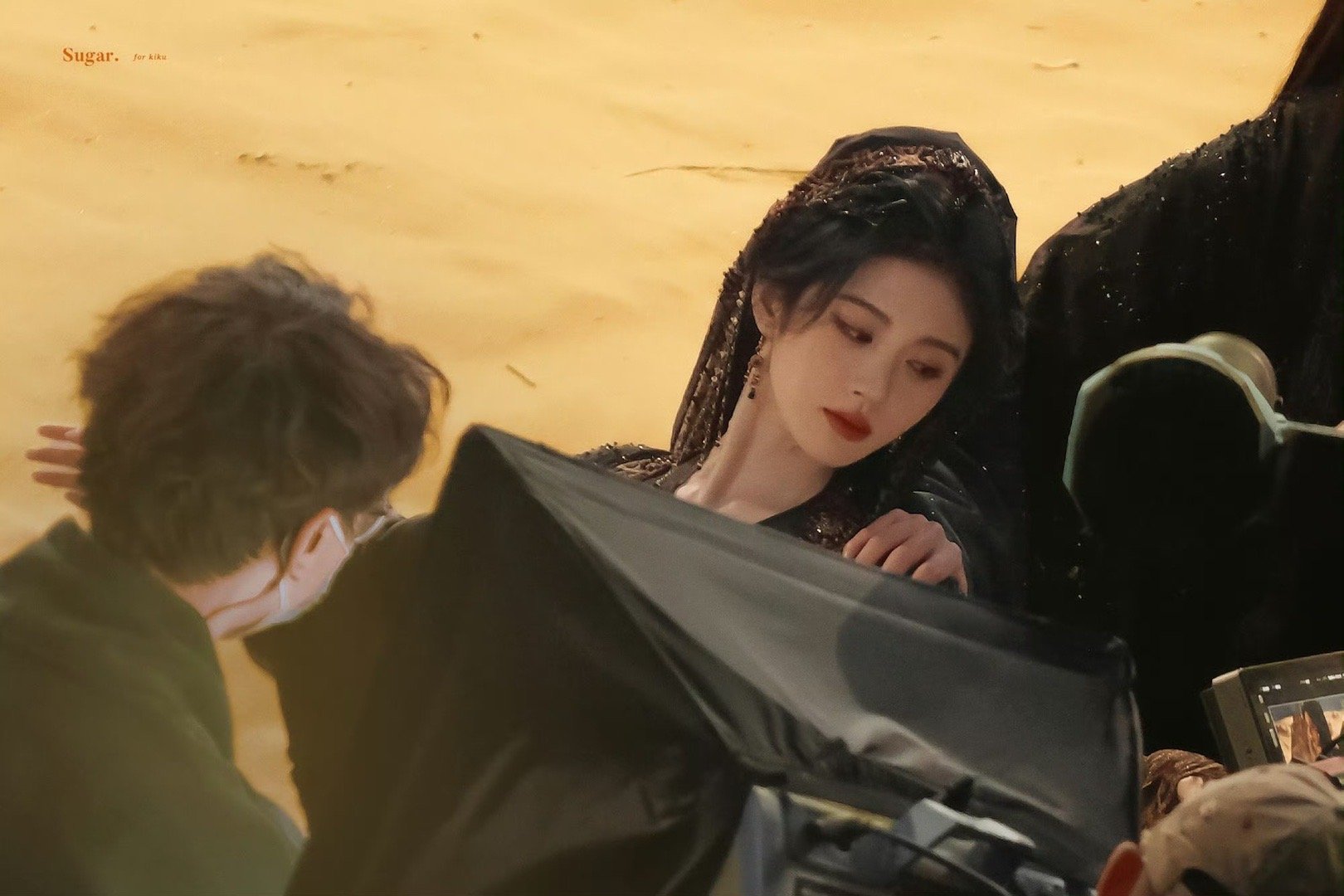 鞠婧祎露芜衣好美  郭敬明鞠婧祎原始帧再加一 郭敬明鞠婧祎原始帧再加一，鞠婧祎露