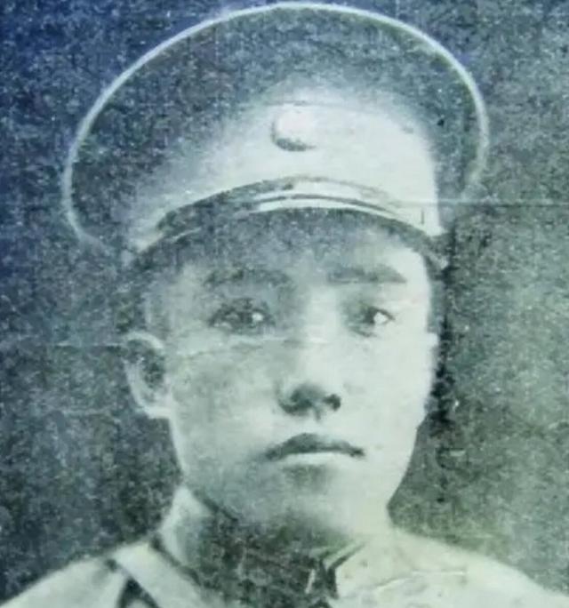1929年，割据胶东的刘珍年俘虏了老长官褚玉璞后，索要一百万大洋的赎金，后经张学