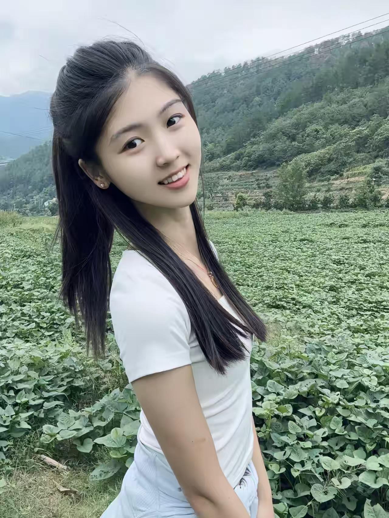 最美的女生，单纯而灵动