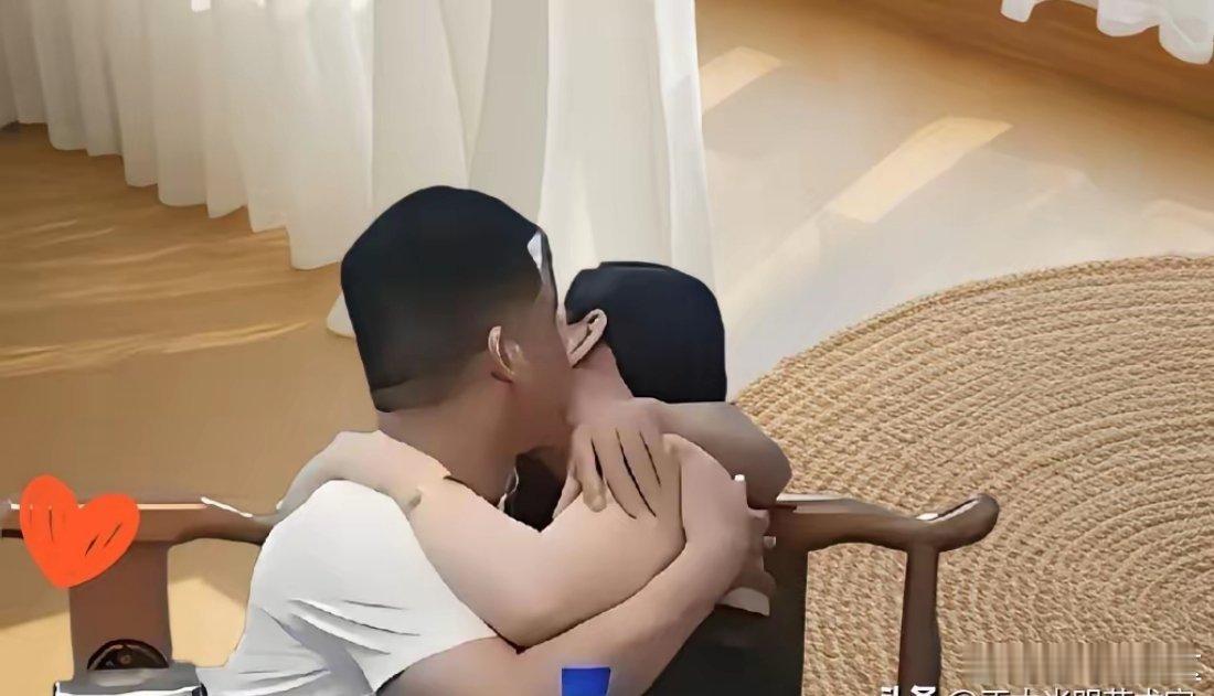 长沙这事儿，比剧本还狠就十几秒的功夫，两个原本平静的中年家庭，被直接连根拔起。很