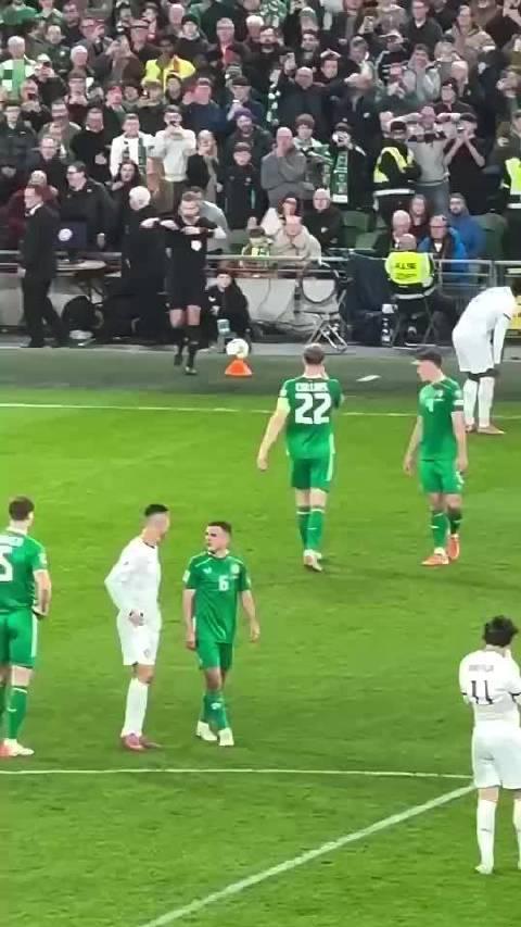 C罗首次吃到红牌或无缘世界杯首战，葡萄牙晋级添变数
C罗职业生涯首次代表葡萄牙队