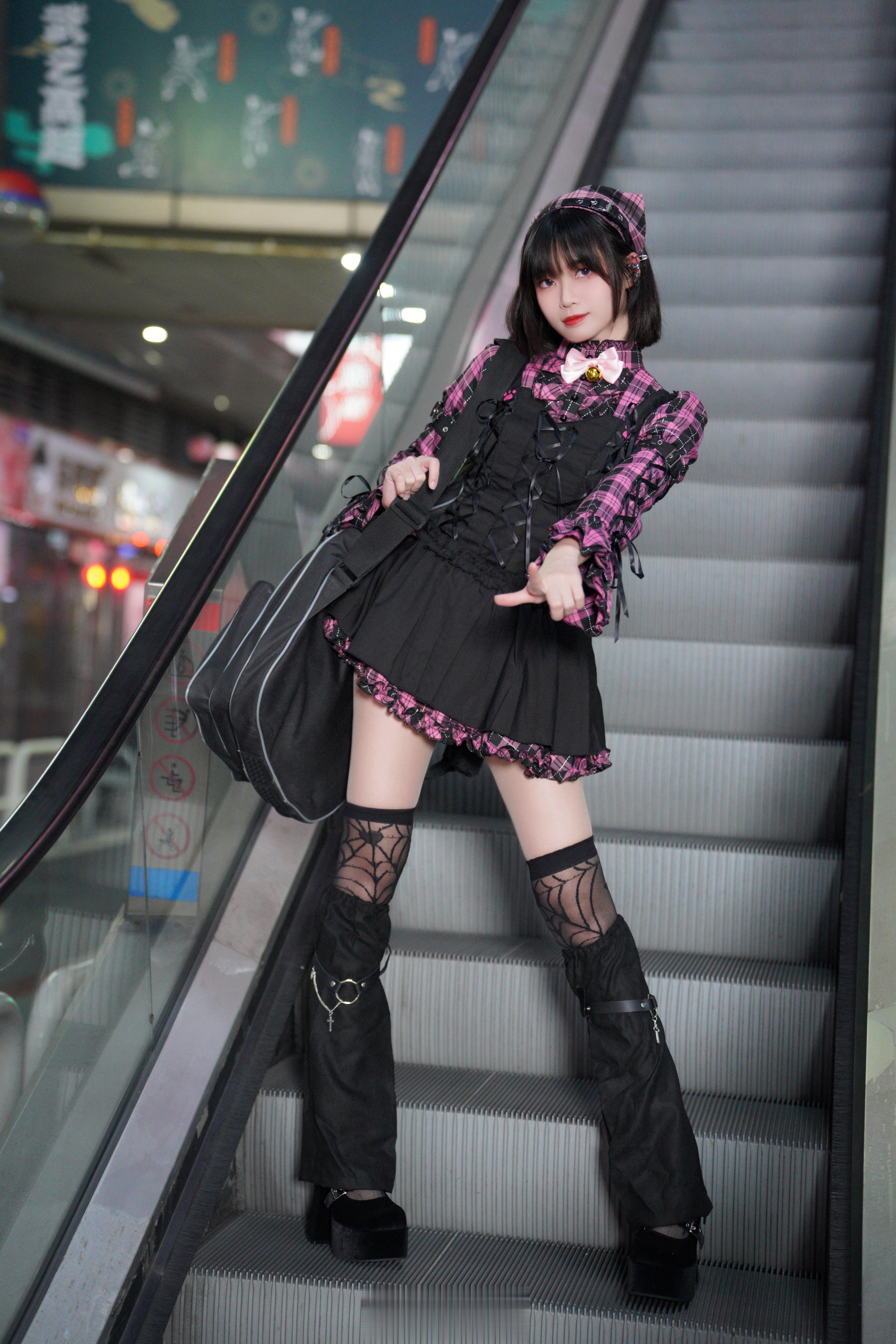 「🎸地下小偶像耶～」👗  【摇滚猫】👩Rin阿燐 ​​​